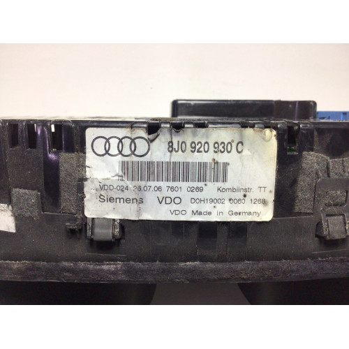 z Audi TT Kilometre Saati Gösterge Paneli 8J0920930C