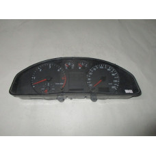 Audi A4 Dizel Kilometre Saati Gösterge Paneli 8D0919861A