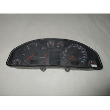 Audi A4 Dizel Kilometre Saati Gösterge Paneli 8D0920932FX