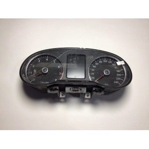 Z Volkswagen Polo Kilometre Saati Gösterge Paneli 6R0920860F