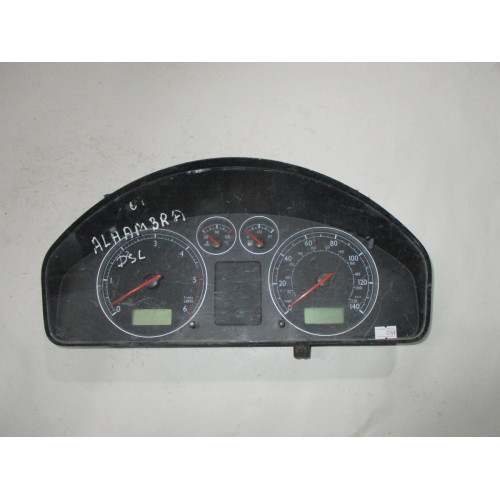Seat Alhambra Dizel Kilometre Saati Gösterge Paneli 7M7920900C 