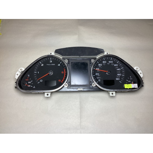 Audi A6 Kilometre Saati Gösterge Paneli 4F0920983G