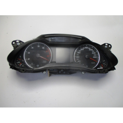 Audi A4 Kilometre Saati Gösterge Paneli 8K0920930A