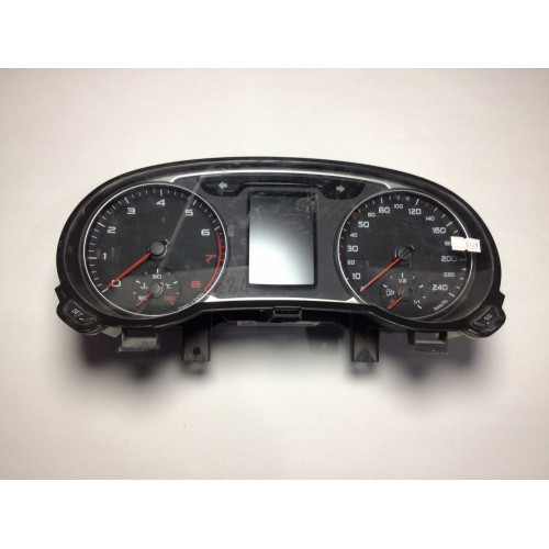 Audi A1 Kilometre Saati Gösterge Paneli 8X0920930G