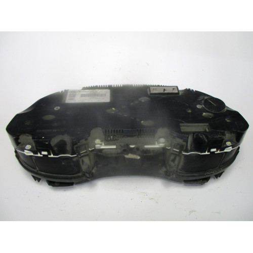 Audi A4 Kilometre Saati Gösterge Paneli 8K0920930B