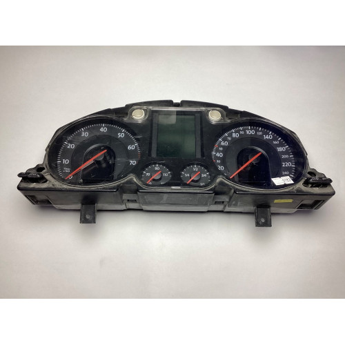 Z Volkswagen Passat B6 Kilometre Saati Gösterge Paneli A2C53145550