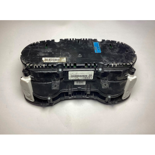 Audi Q3 1.4 TSI Gösterge Paneli Kilometre Saati 8U0920940G