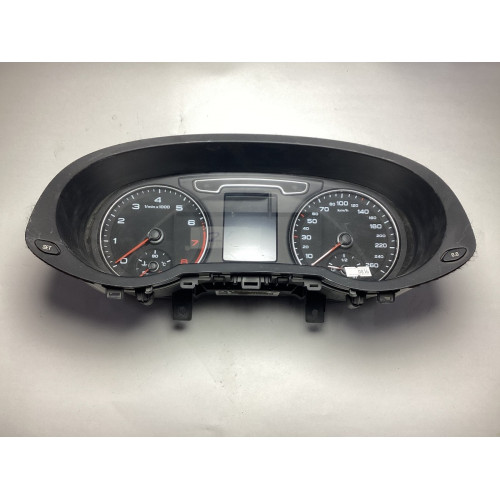 Audi Q3 1.4 TSI Gösterge Paneli Kilometre Saati 8U0920940D