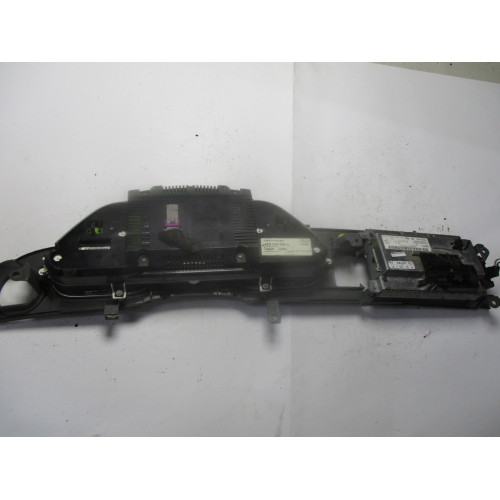 Audi A6 Kilometre Saati Gösterge Paneli 4F0910900A