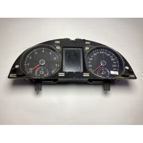  Volkswagen Passat B5 Benzinli Kilometre Saati Gösterge Paneli 3B0920822 110.008.961/016