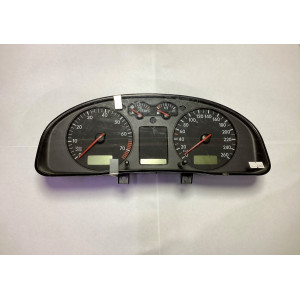 Volkswagen Passat Speedometer Instrument Panel 3B0919881L