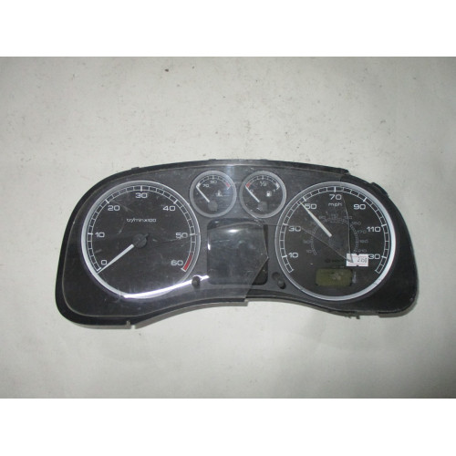 Peugeot 307 Dizel Kilometre Saati Gösterge Paneli P9646742780 sağdaki küçük ekran bozuk 