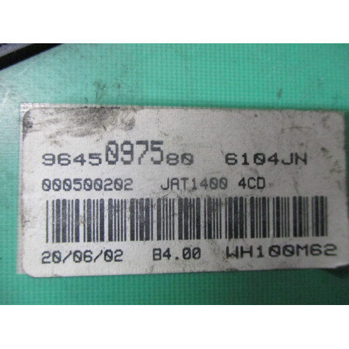 Peugeot 206 Dizel Kilometre Saati Gösterge Paneli 9645097580 orta ekran satıldı