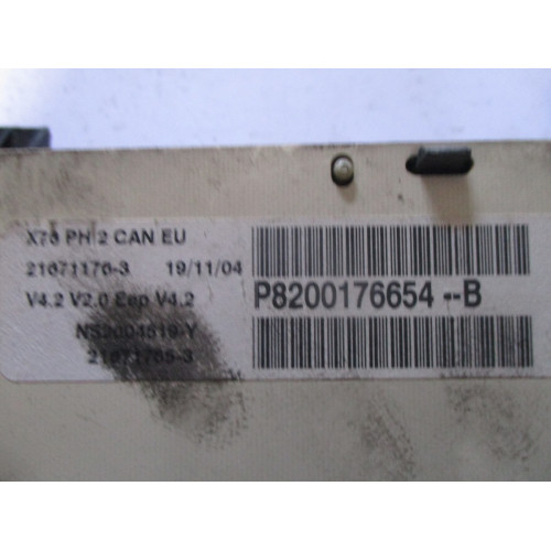 Renault Kango Benzinli Kilometre Saati Gösterge Paneli P8200176654B