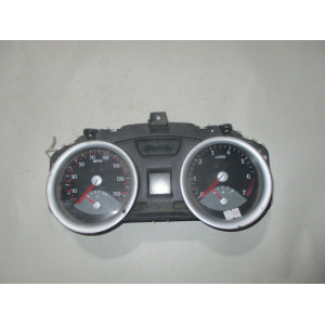 Renault Megane 2 Benzinli Kilometre Saati Gösterge Paneli 8200364031 E