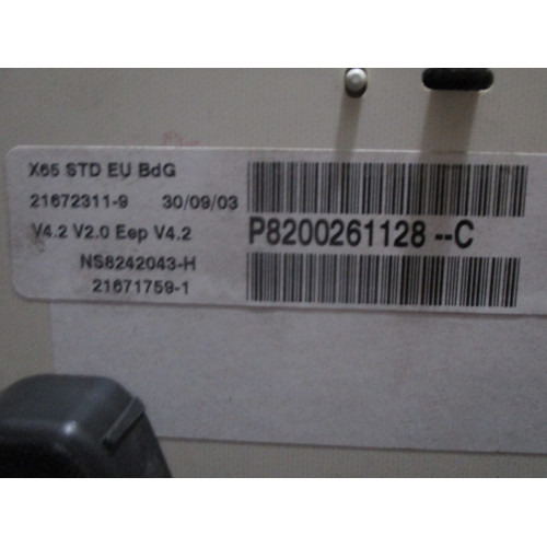 Renault Clio Benzinli Kilometre Saati Gösterge Paneli P8200261128-C