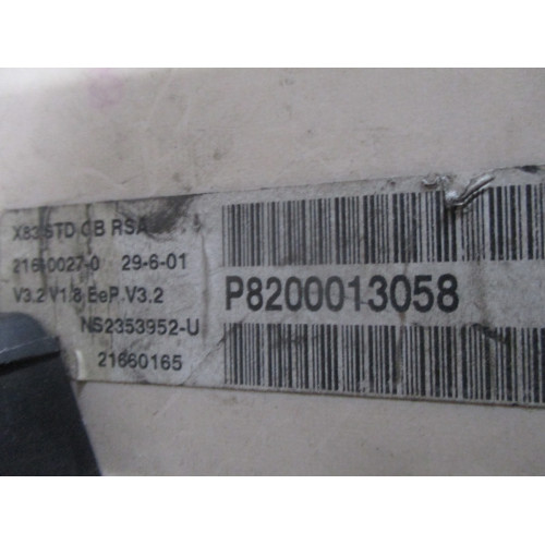Renault Trafic Opel Vivaro Dizel Kilometre Saati Gösterge Paneli P8200013058