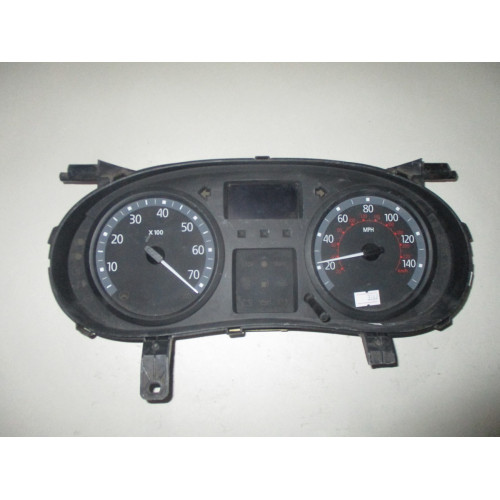 Renault Clio Benzinli Kilometre Saati Gösterge Paneli P8200276528
