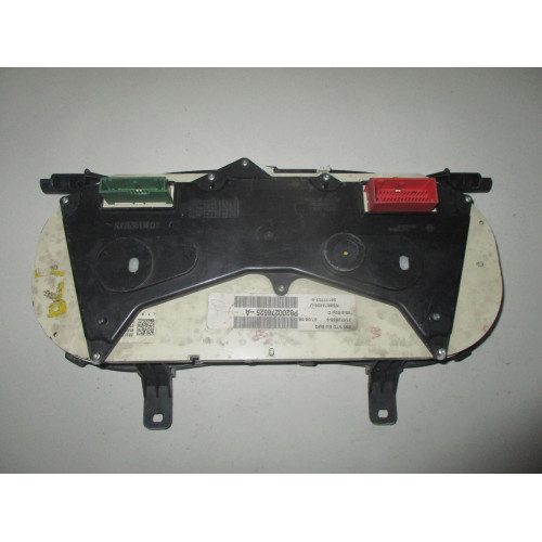 Renault Clio 2 Benzinli Kilometre Saati Gösterge Paneli P8200276525A