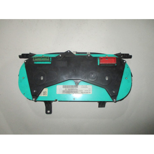 Renault Trafic Opel Vivaro Nissan Primastar Dizel Kilometre Saati Gösterge Paneli P8200283194D
