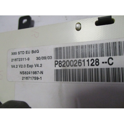 Renault Clio Benzinli Kilometre Saati Gösterge Paneli P8200261128-C