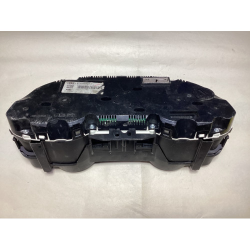 Audi A5 Kilometre Saati Gösterge Paneli 8T0920931C