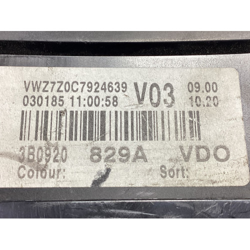 Volkswagen Passat Kilometre Saati Gösterge Paneli 3B0920829A
