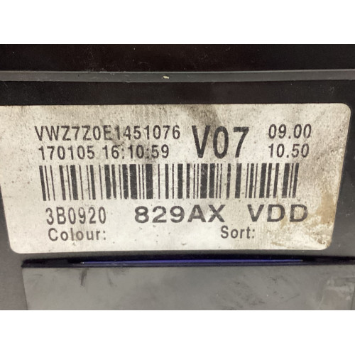 Volkswagen Passat Kilometre Saati Gösterge Paneli 3B0920829AX
