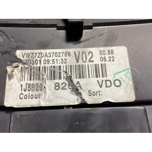 Volkswagen Bora Golf 4 Kilometre Saati Gösterge Paneli 1J5920826A