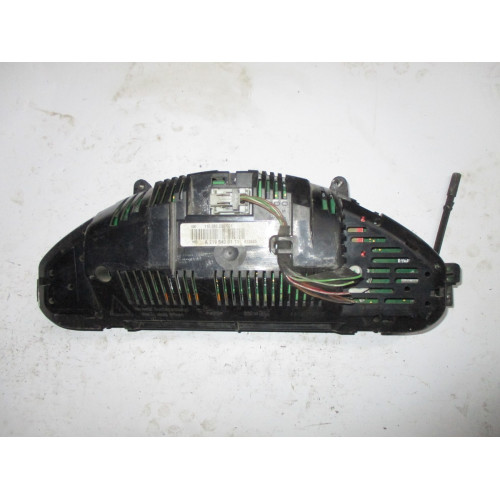  Mercedes W219 Benzinli Kilometre Saati Gösterge Paneli 2195400111