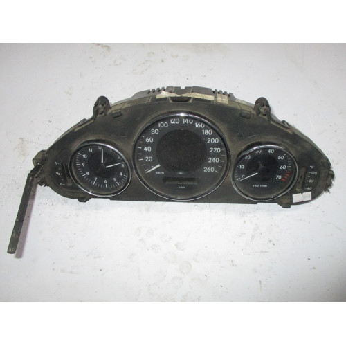 Mercedes W219 Benzinli Kilometre Saati Gösterge Paneli 2195400111