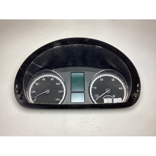 Mercedes Vito Kilometre Saati Gösterge Paneli A6399005101