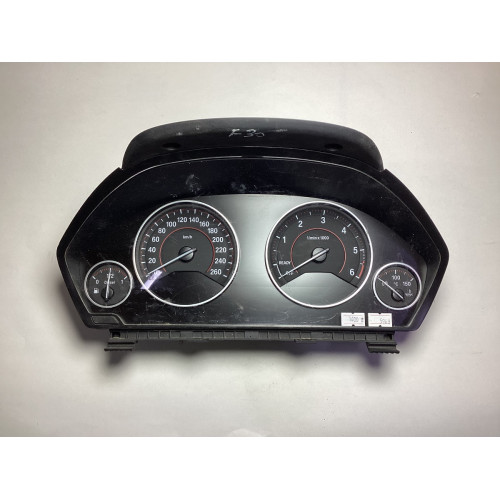 BMW F30 Dizel Gösterge Paneli Kilometre Saati 9232895 9363190-01 