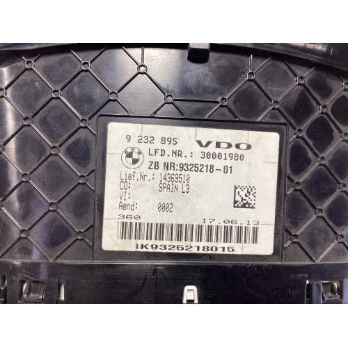 BMW F30 Benzinli Gösterge Paneli Kilometre Saati 9232895 9325218-01