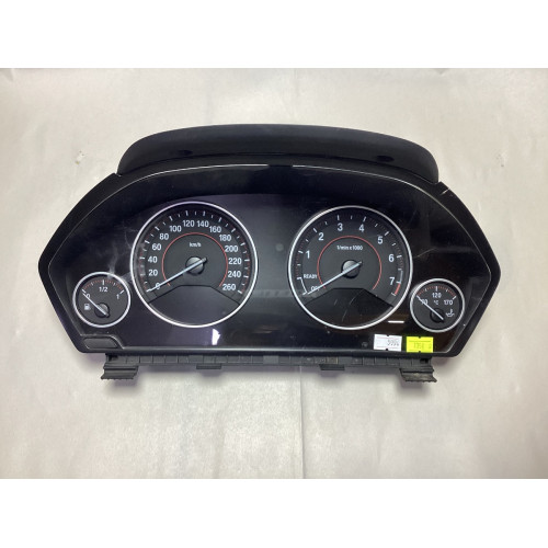 BMW F30 Benzinli Gösterge Paneli Kilometre Saati 9232895 9325218-01