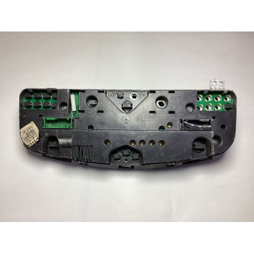 Toyota Avensis Benzinli Kilometre Saati Gösterge Paneli 83800-05390