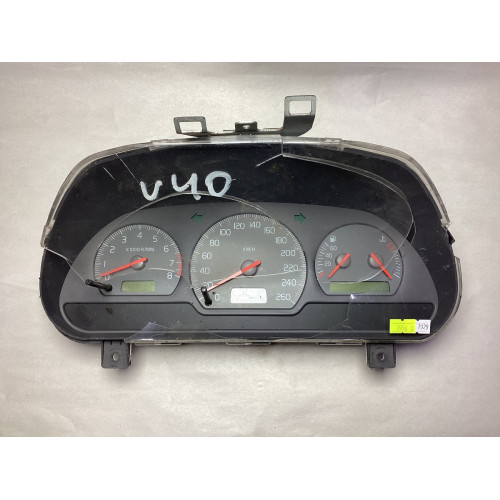 Volvo V40 S40 Gösterge Paneli Kilometre Saati 8251230 SW30887708A