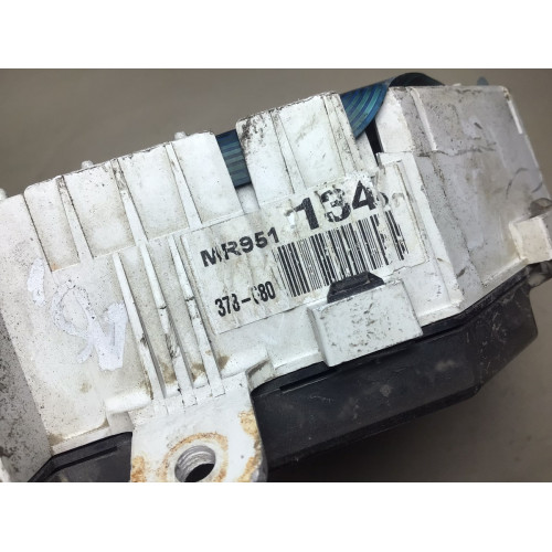 Mitsubishi Pajero Kilometre Saati Gösterge Paneli MR951134 