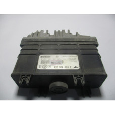 Volkswagen Golf 1.8 Motor Beyni 0261203304 032906026E