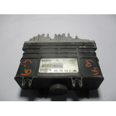 Volkswagen Golf 1.8 Motor Beyni 0261203304 032906026E