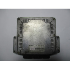 Renault Trafic 1.9 DCI Motor Beyni 0281010633 HOM8200051609 8200119842