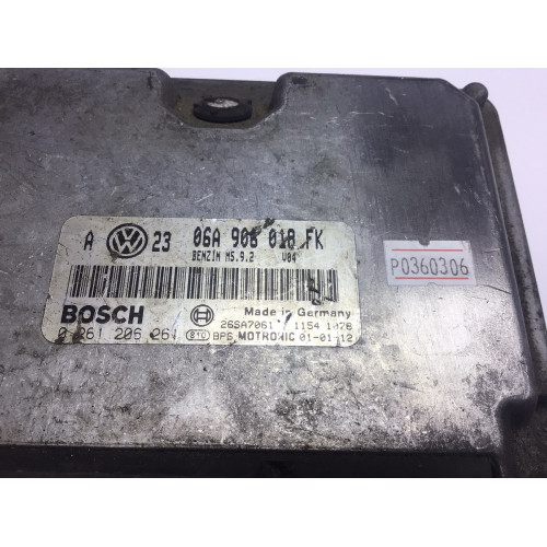 Volkswagen Golf 2.0 Motor Beyni M5.9.2 0261206261 06A906018FK