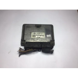 Volkswagen Golf 2.0 Motor Beyni M5.9.2 0261206261 06A906018FK