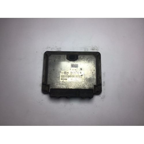 Volkswagen Golf 2.0 Motor Beyni M5.9.2 0261206261 06A906018FK
