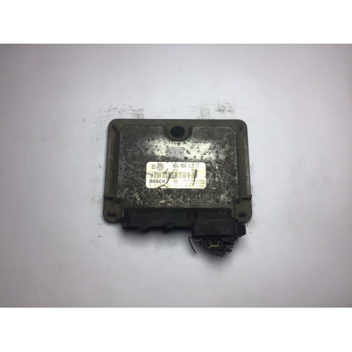 Volkswagen Bora 1.4  Motor Beyni 06A906018EF 0261206324