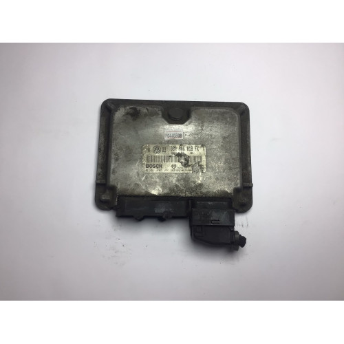 Volkswagen Golf 2.0 Motor Beyni M5.9.2 0261206261 06A906018FK