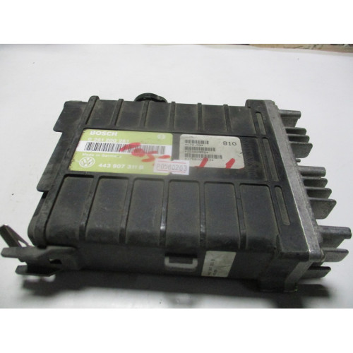 Volkswagen Passat 1.8 Motor Beyni 0261200261 443907311B