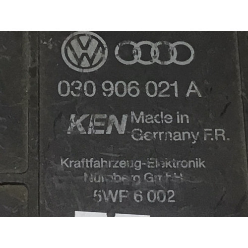 Volkswagen Polo 1.3 Motor Beyni 5WP6002 030906021A