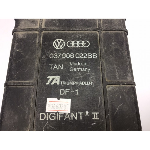 Volkswagen Polo Motor Beyni 037906022BB