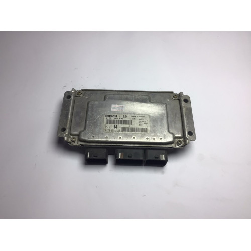 Citroen Xsara Picasso 1.6 motor Beyni 0261206633 M7.4.4 9637839580